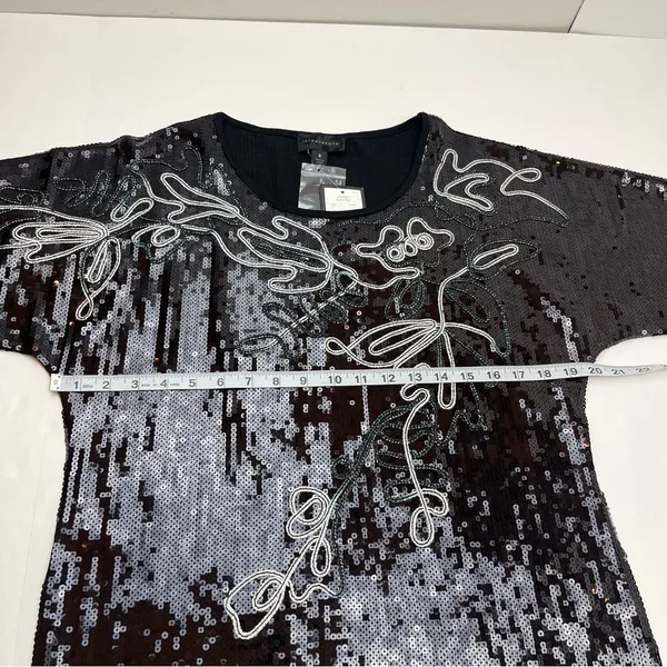 Investments Black‎ Sequin Top Short Sleeve Squiggle Size Small NEW *FACTORY FLAW - Image 8