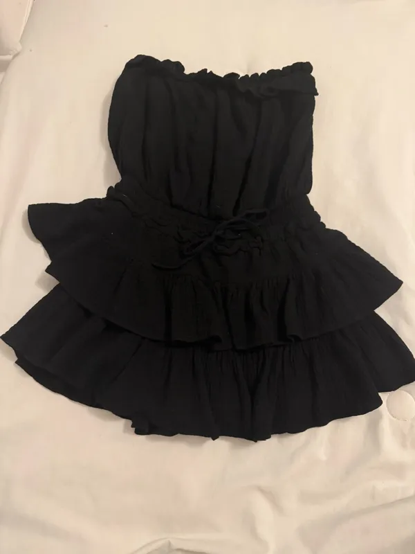 Black Strapless Romper - Image 2
