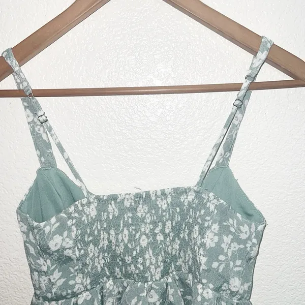 E&M Juniors Green Floral Babydoll Smocked Back Adjustable Strap Tank Top - Image 8