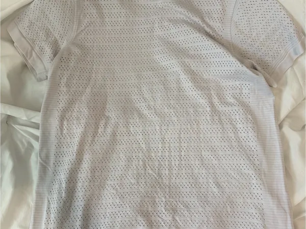 lululemon athletica Perforated Short Sleeve Top - Light Lavender - Image 3