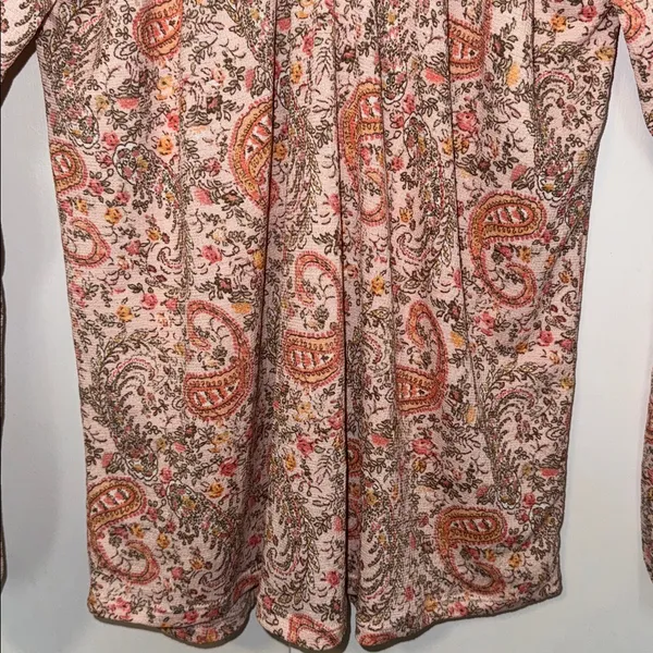 Daytrip Boho Peasant Blouse Top Blush Floral Paisley Print Women’s Medium M - Image 6