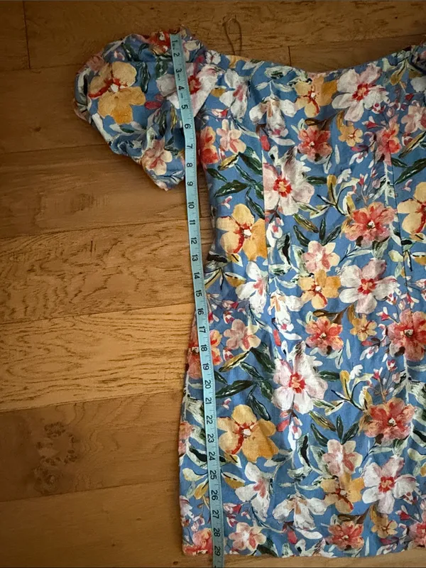 S - ASTR The label - Floral Square-Neck Mini Dress in Blue NWOT - Image 3