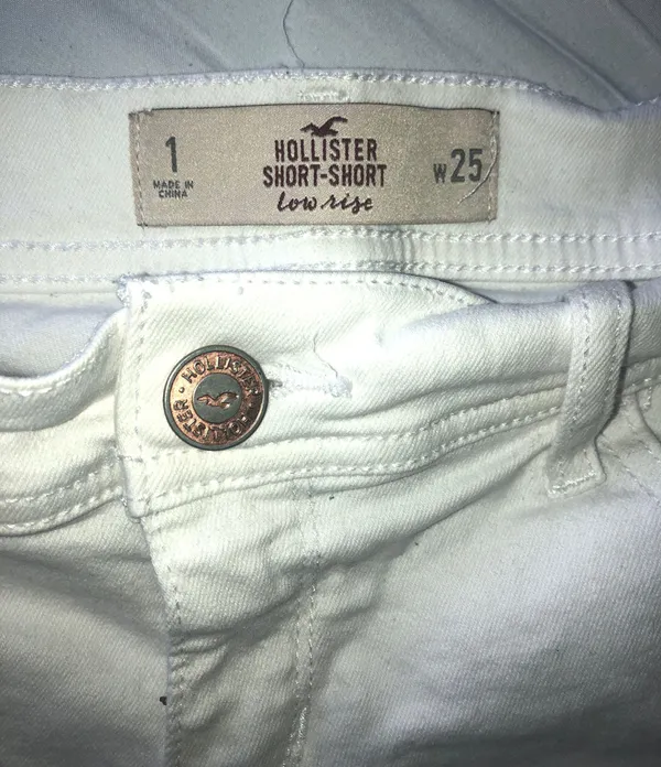 Hollister White Shorts - Image 3