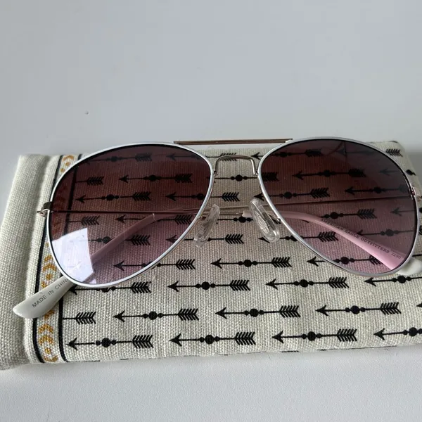 American Eagle Outfitters Pink Aviator Sunglasses - Image 3