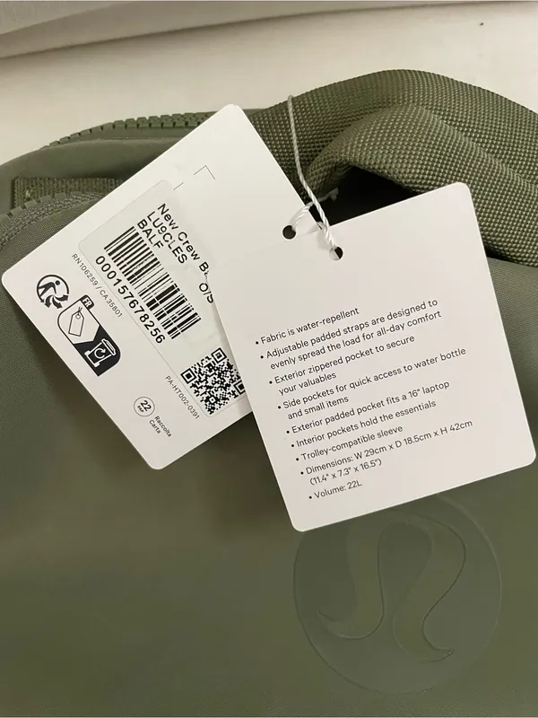 Lululemon NWT New Crew Backpack 22L Water Repellent Green - Image 11