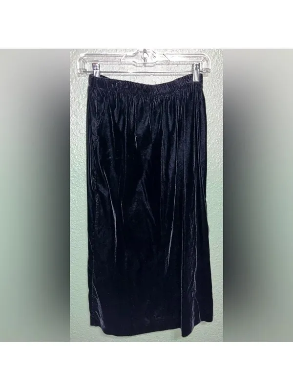 Vintage Black Velvet Skirt Union Made Modest 90s 80s - Image 2