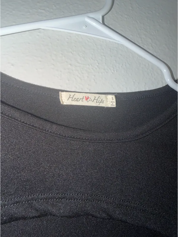 Heart & Hips Black Lomg Sleeve Top - Image 2