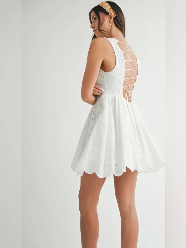 NWT Mabel TALORE LACE UP BACK EYELET DRESS - Image 3