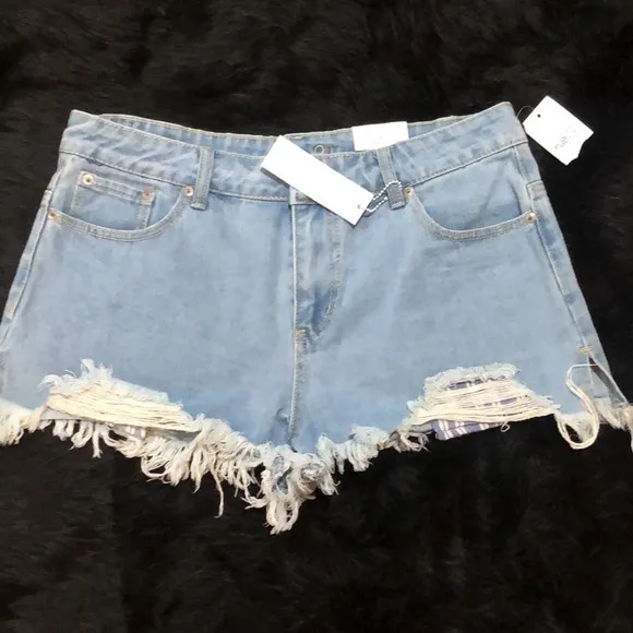 Rue21 high rise shortie denim shorts NWT - Image 2