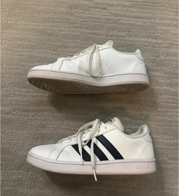 Adidas Grand Court Shoes - Image 2