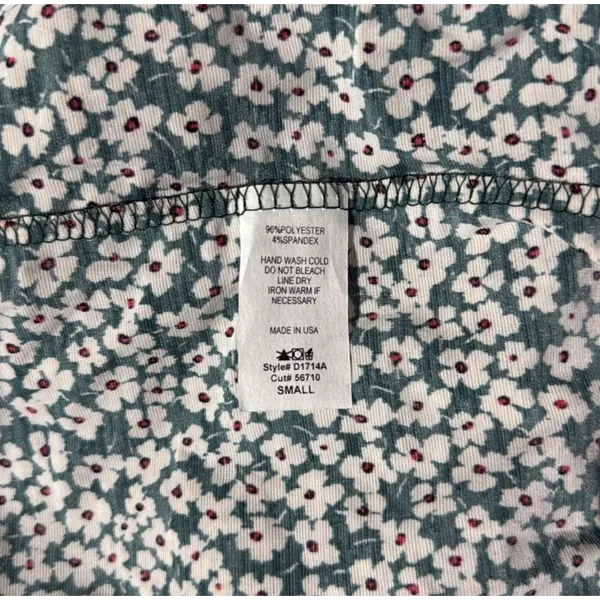 Piper & Scoot The Egan Flutter Sleeve Floral Dress in Hunter Green, Size S - Image 3