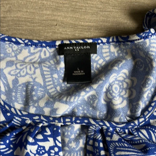 Ann Taylor Blue and White Paisley Print Tank Top - Image 2