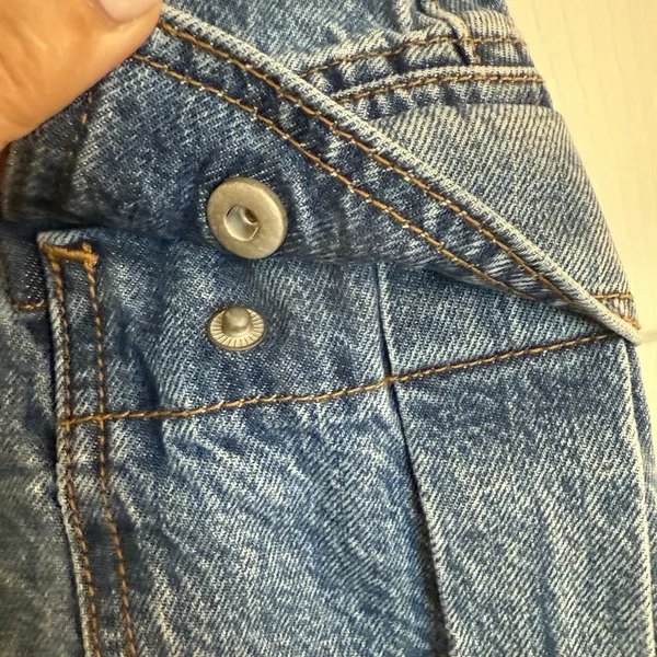 Abercrombie & Fitch High Rise‎ Mini Skirt Size 28 / 6 Denim Side Pockets 90s EUC - Image 4