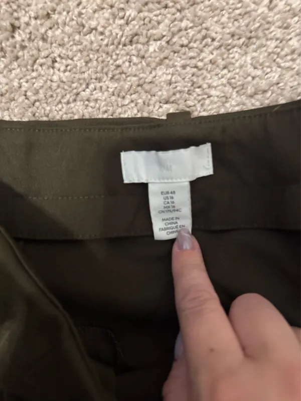 NWOT H&M Tailored Trousers - Image 4