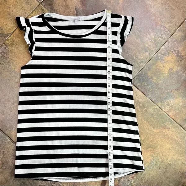 White Birch Black White Strip Sleeveless Ruffle Tank Medium - Image 6