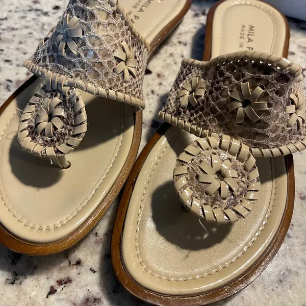 Mila Paoli Women's Beige Leather Flower Detail Thong Sandals Made in Italy US 7M - Image 3