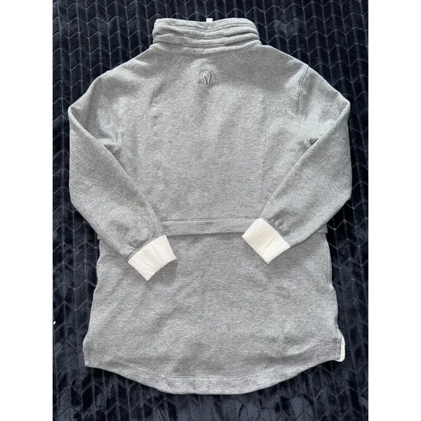 Lululemon Women's Gray Light as Warmth Jacket Full Zip Size 10 - Image 5