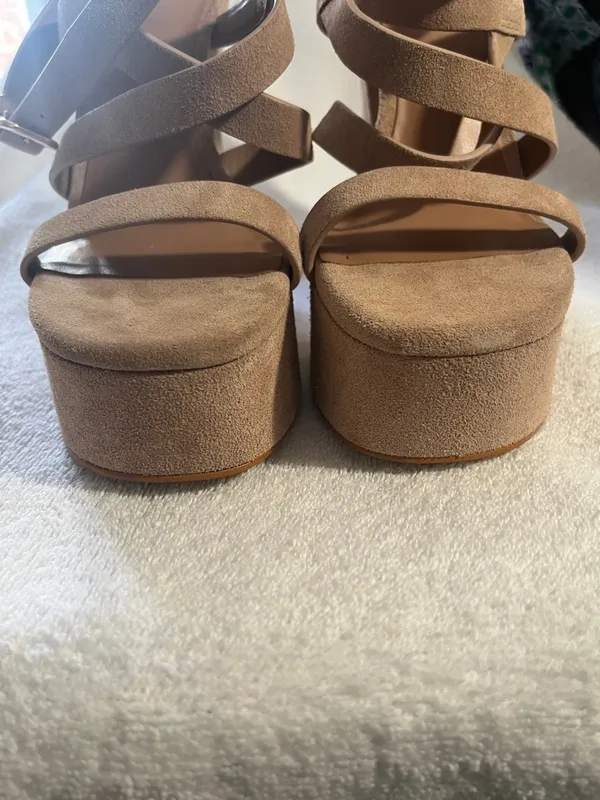 Gianni Bini Beige Suede Strappy Platform Sandal - Image 4