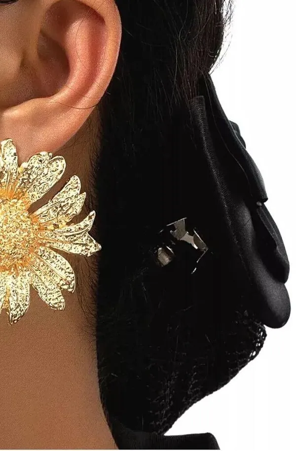 Vintage Blooming Large Sunflower Earrings - Image 3