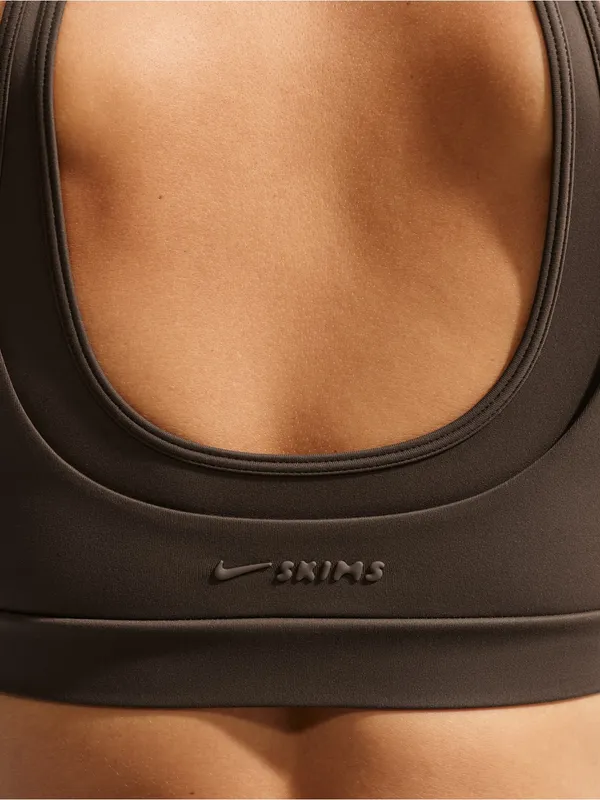 NIKE X SKIMS (G15) Matte Double Strap Scoopbra | Color Dark Sepia | Size M - Image 6