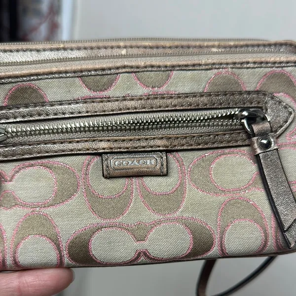 Coach Tan and Pink Signature Wristlet Clutch - Image 2