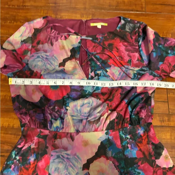 Gianni Bini Floral Dress Lined Balloon Sleeves Flirty Tie Front Keyhole medium - Image 14