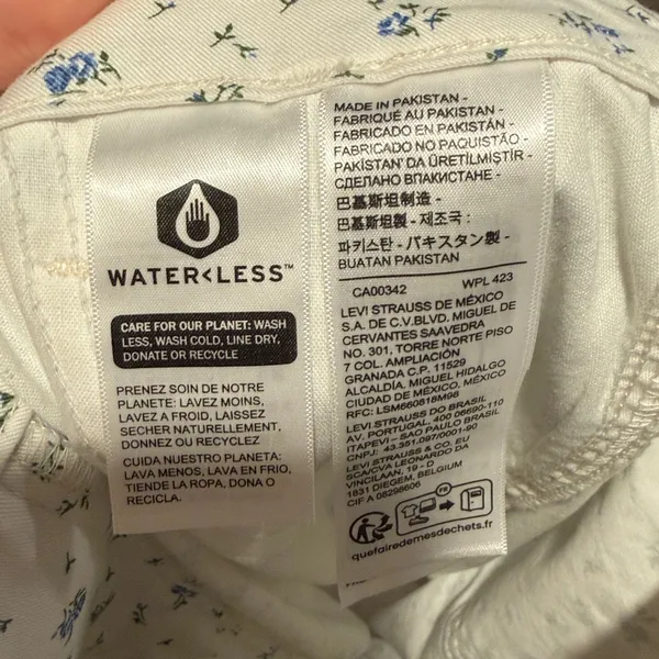 Levi’s Floral 94’ Baggy Cargo Pants - Image 10