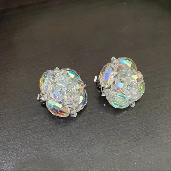 Vintage Laguna Aurora Borealis Cluster Clip Earrings - Image 7
