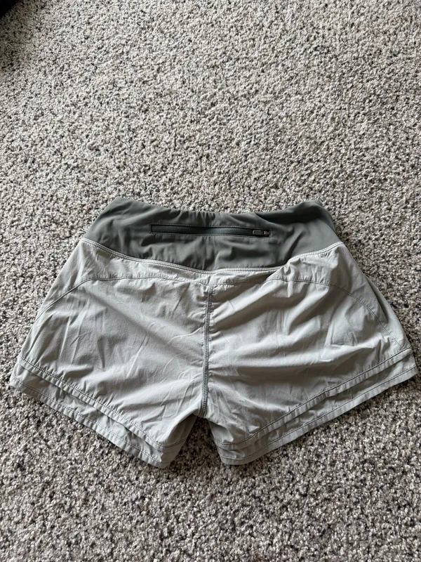 Amazon Green/gray athletic shorts - Image 2