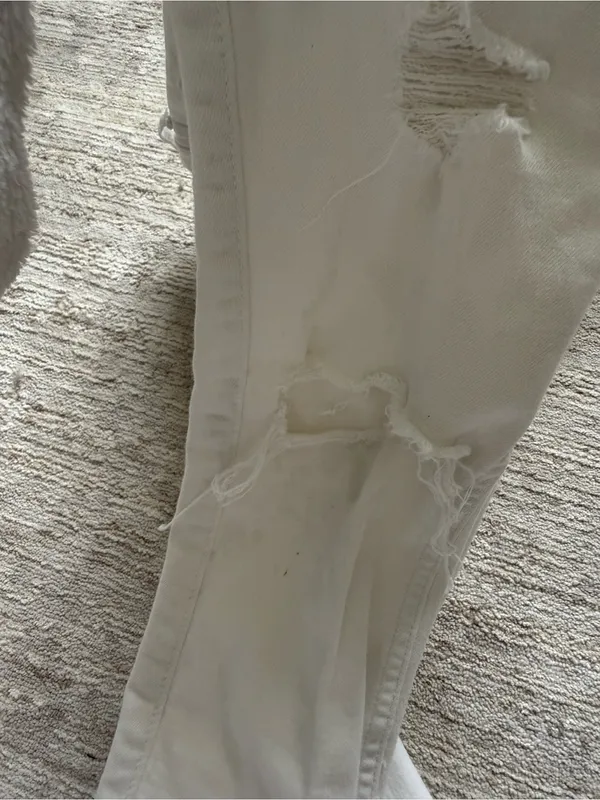 Hollister White Distressed Skinny Jeans (Size 0R) - Image 5