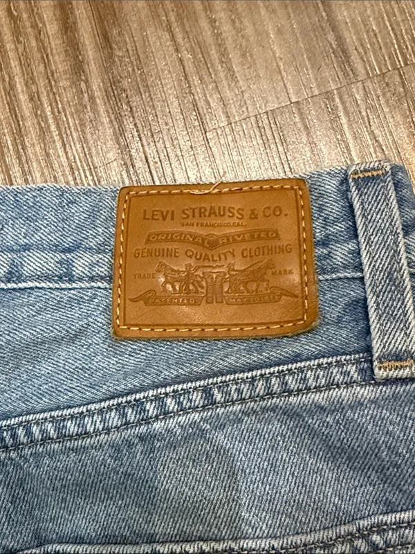 Levi’s Premium Baggy Dad Jeans 24 Fits 27x28 In the Middle Distressed $118 - Image 7