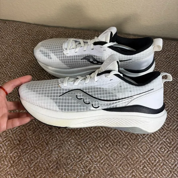 Saucony Freedom Crossport Women’s Sz 9.5 White Running Shoes Sneakers Gorpcore - Image 3