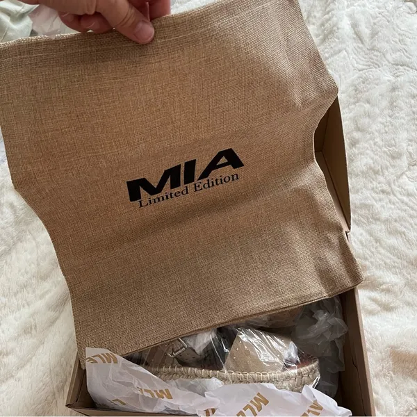 NEW Altar’d State X MIA Strap Sandals Size 8.5 Tan Arula LIMITED EDITION - Image 8