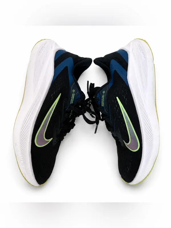 Nike Air Zoom Winflo 7 Black Vapor Green Running Shoes Women’s 6 - Image 2