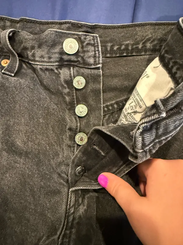 Levi’s 501 Shorts - Image 2