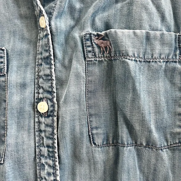 Women’s Abercrombie & Fitch Denim Casual Button Down Shirt - Image 3
