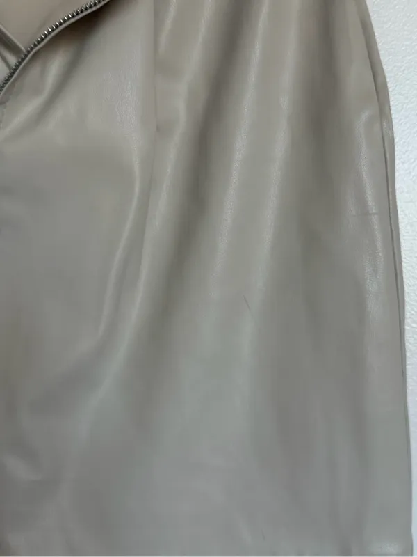 H&M Light Beige Faux Leather Mini Skirt - Image 4