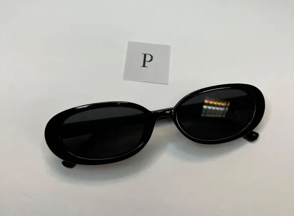 Small 90s Oval Black Sunglasses / Black Oval Sunglasses - Image 5