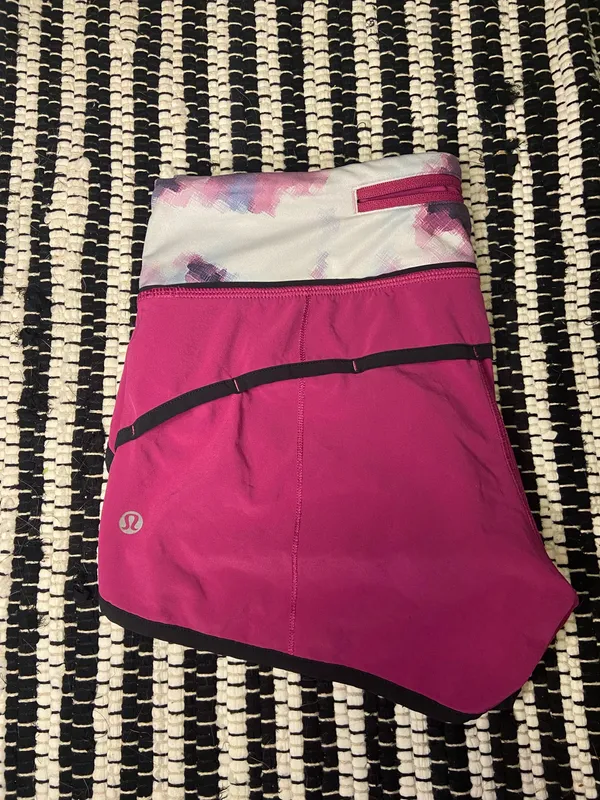 Lululemon Speed Up Shorts - Image 2