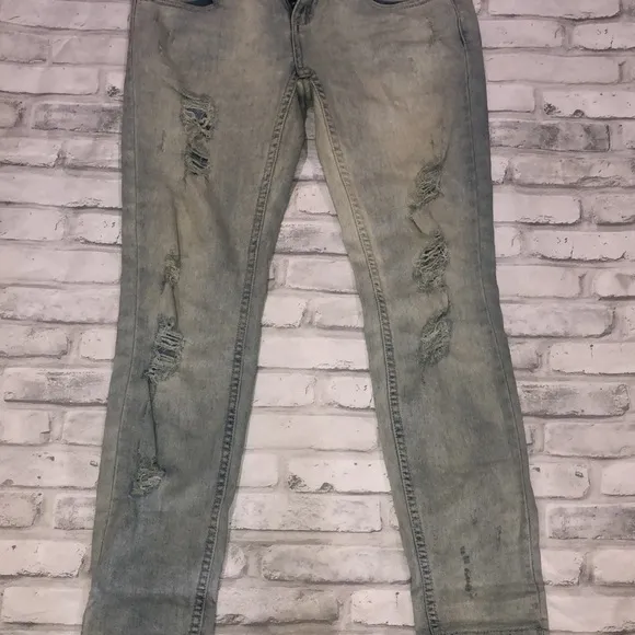 Free people destroyed stonewashed jeans - Image 2