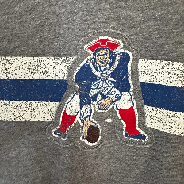 Fanatics Men’s 2XLT New England Patriots retro long sleeve Henley - Image 3