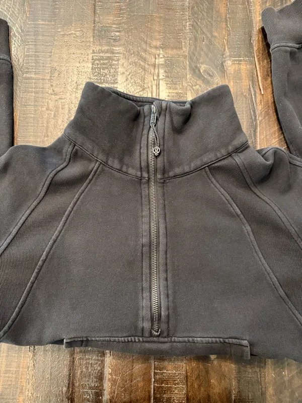 Lululemon black scuba half zip - Image 3