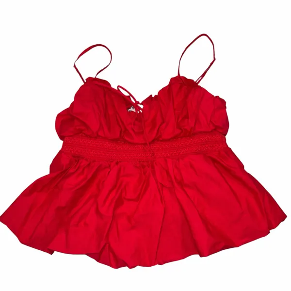 ASTR The Label Red Spaghetti Strap Cropped Peplum Tank Medium - Image 2