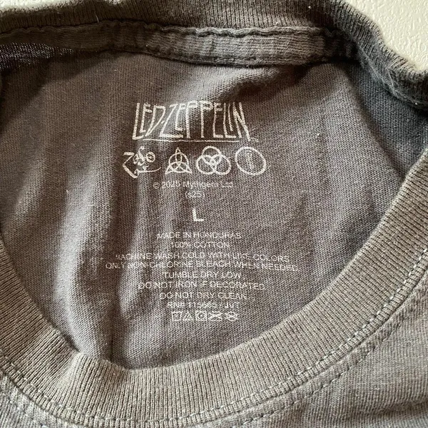Led Zeppelin U.S. Tour 1975 Graphic Band Tee Size Large Retro Rock - Image 4
