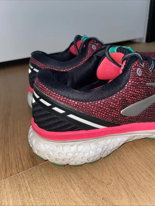 Brooks Ghost 11 Women's Running Sneakers Black & Pink with Teal Accents Size 8.5 - Image 2