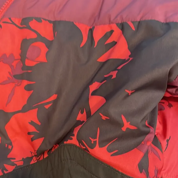 Patagonia nano puffer red and black flowered full zip insulatedjacket - Image 12
