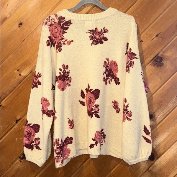Altar’d State tan & maroon large floral puff sleeve sweater - Image 5