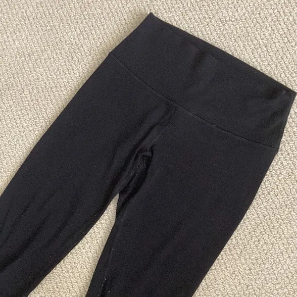 Lululemon Align HR Pant 25” Black 2017 Version Leggings High Rise Nulu Size 6 - Image 2