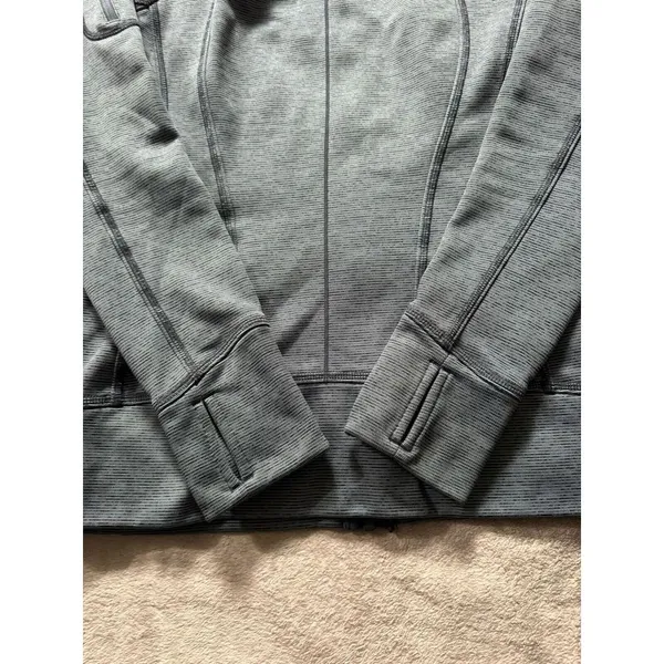 Athleta Women's Gray Full Zip Hooded Sweatshirt‎ Size Small - Image 3
