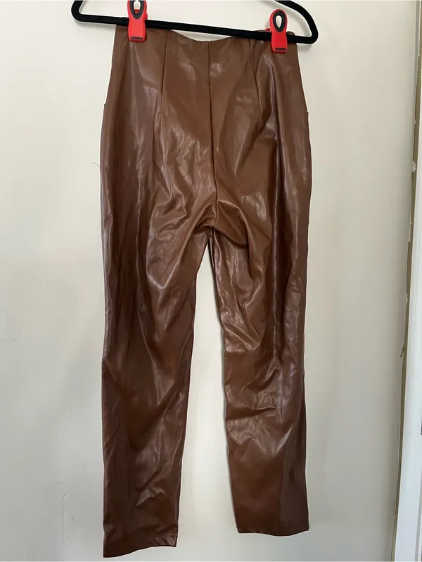 Superdown Chocolate Brown Faux Leather High Rise Pants Small Model Off Duty - Image 6